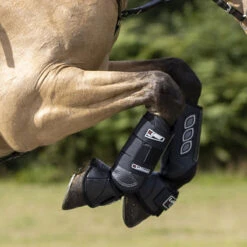 LeMieux Carbon Air XC Boots - Black Front -Finish Line Horse Shop 588axc f c1105 00ad57e7 79ea 4093 b38e 88532190195f